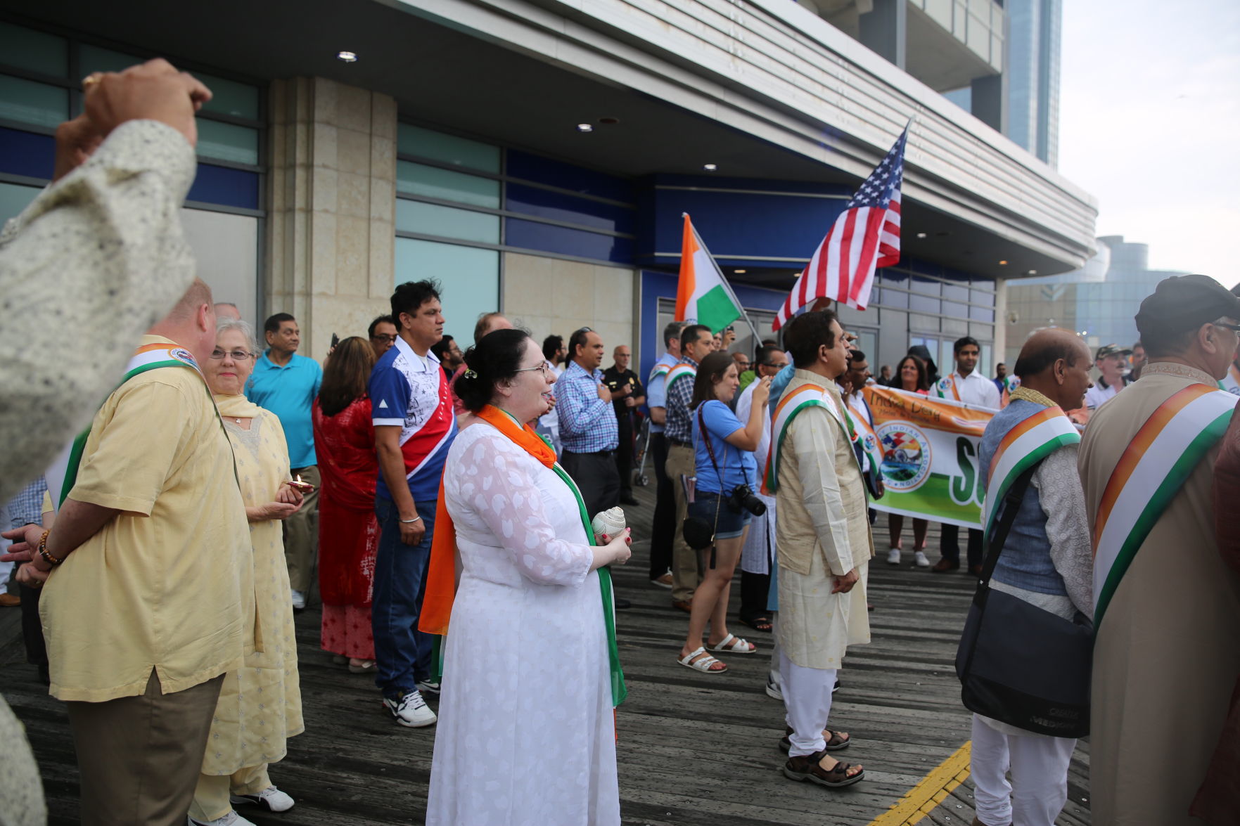081118_gal_parade (14)